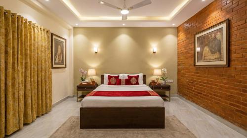 829premium_deluxe_bedroom_horizontal